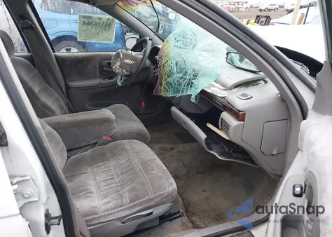 1996 Chevrolet Lumina z USA, uszkodzony, nr VIN 2G1WL52M4T1197707